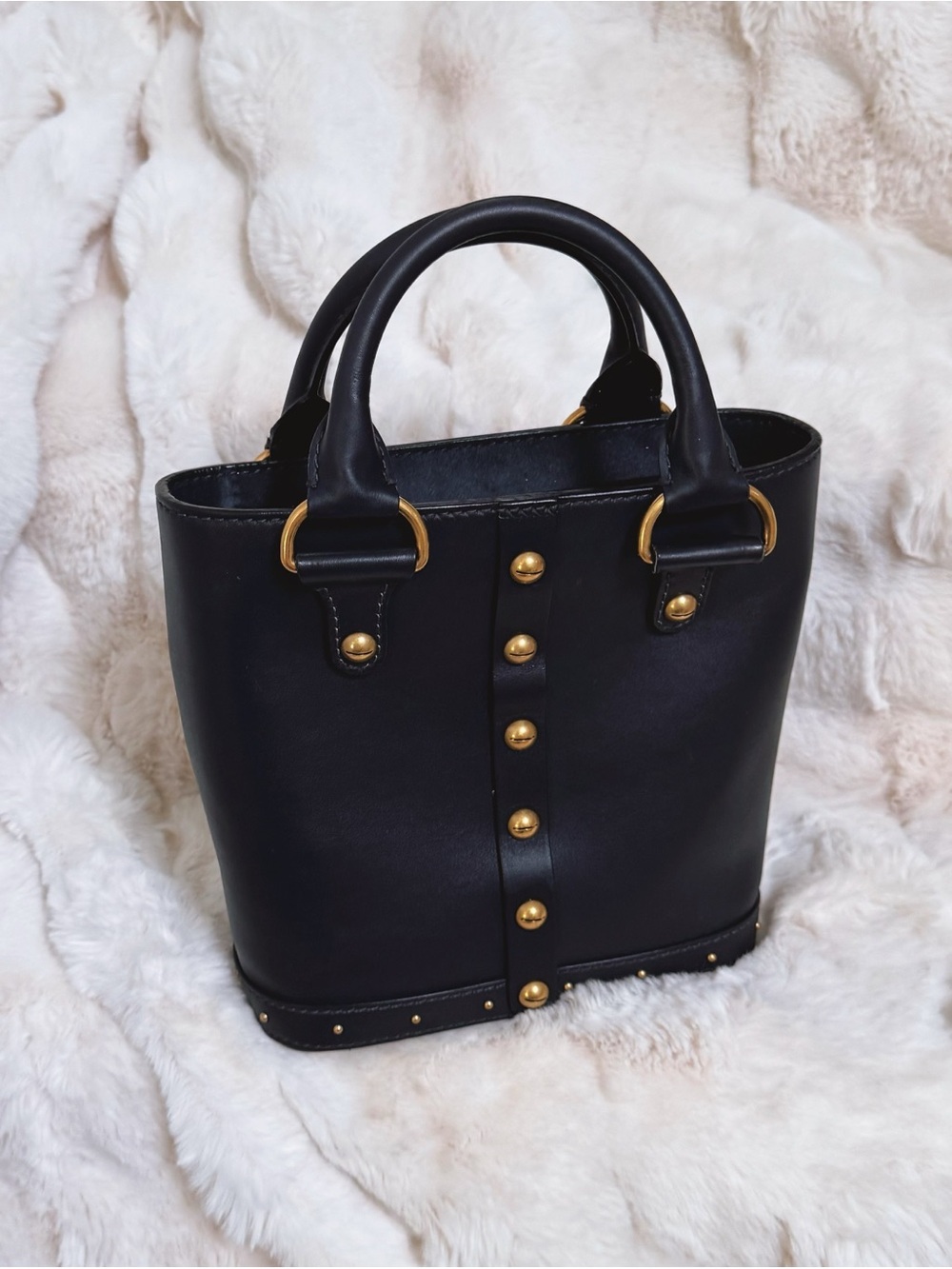 Dior Dioravenue Bucket Bag - Picture 2 of 13